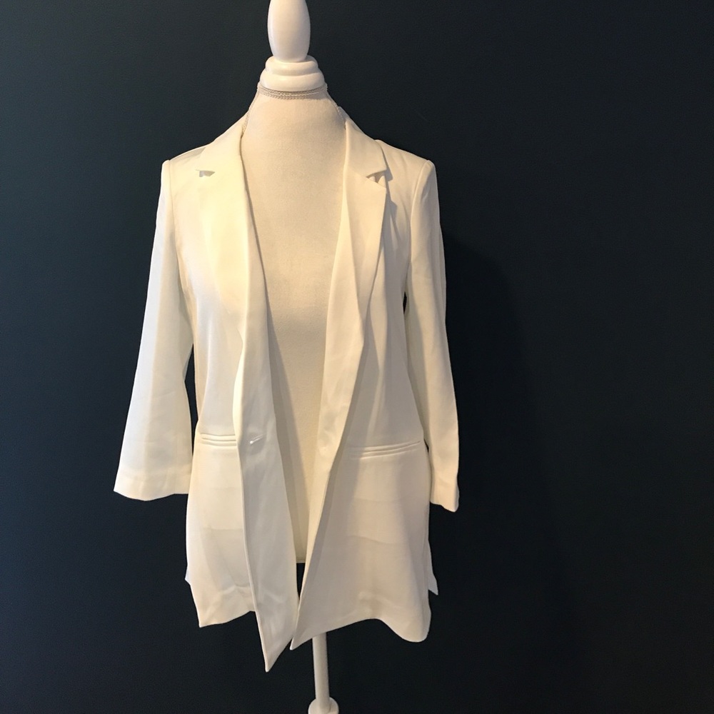 White Oversized Boyfriend Blazer - Picture 3 of 8